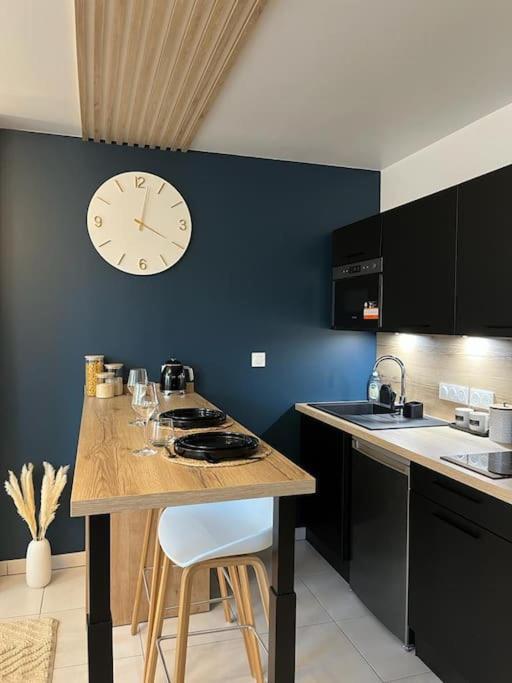 Petit Cocon En Hyper-Centre Apartment Reims Luaran gambar
